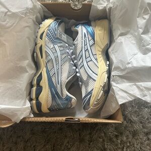 ASICS gel Kayano 14. Metallic blue. NWT. In original box. Size 8.5 Men.